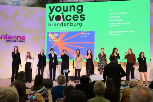 Young Voices beim Auftritt