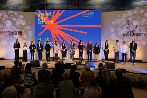 Young Voices beim Auftritt