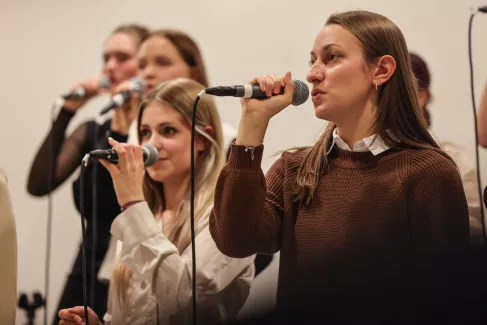 Young Voices beim Auftritt